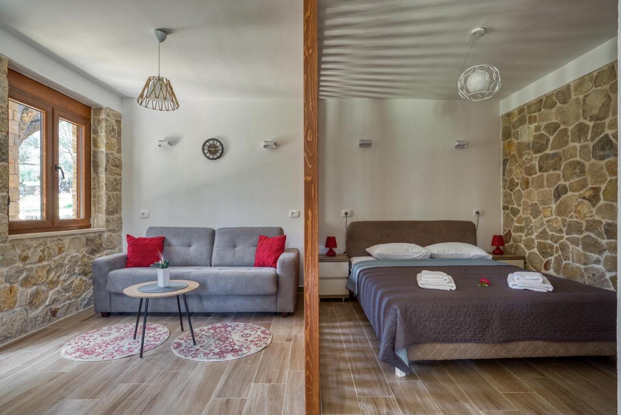 Appartement Stonehouse In Olives à Ulcinj Extérieur photo